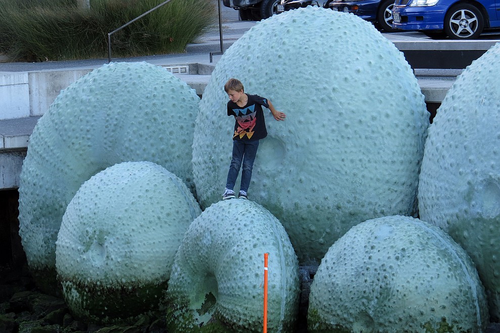 Kunst am Hafenbecken